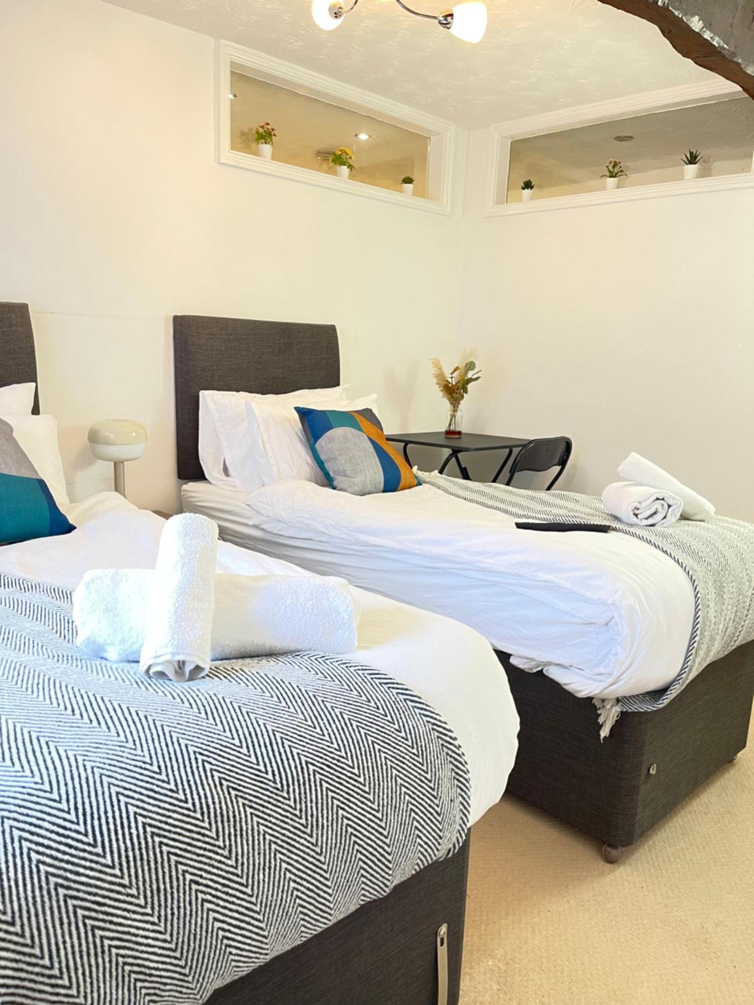 Mount Yard - Stylish Cottage - Close To Alton Towers - Peak District - Stoke-On-Trent Sleeps 5 Totmonslow Экстерьер фото
